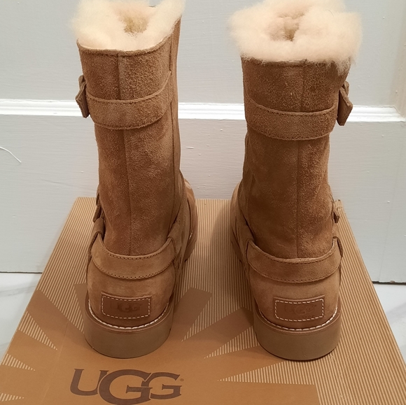 NEW! UGG NOIRA SHEEPSKIN BOOTS, Women's Size 7 - Picture 2 of 7